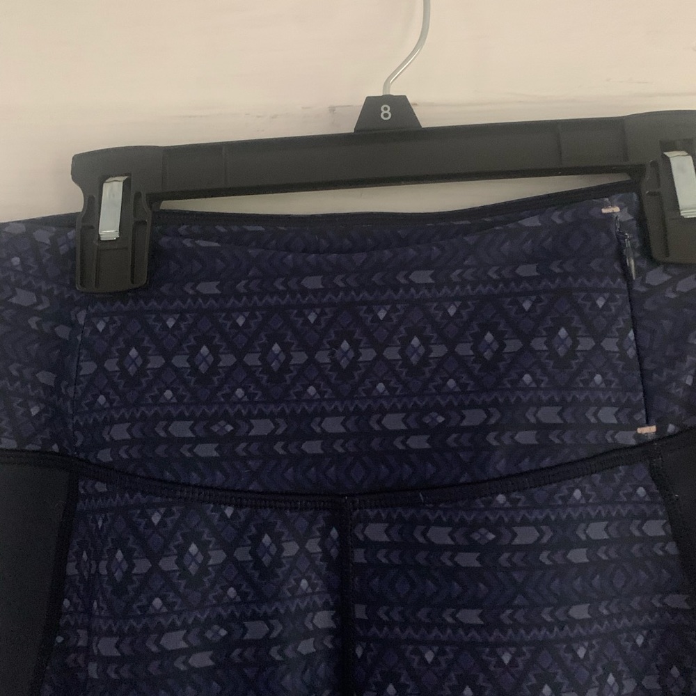 Caila by Carrie Underwood Size Small
